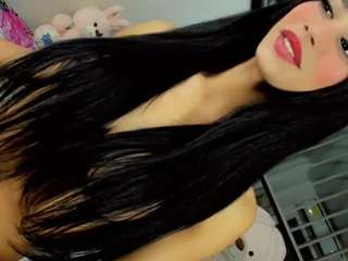 JhoannaRousts on webcam for live free nude chat now