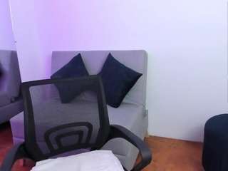 LiaCooper on webcam for live free nude chat now