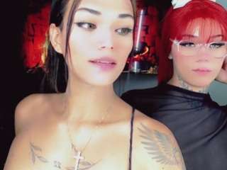 Miadanielaxx on webcam for live free nude chat now