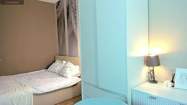 natsumitooo_ naked in live sex video chat