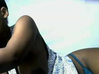 queenloovee on webcam for live free nude chat now