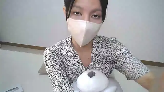 reikatan naked in live sex video chat