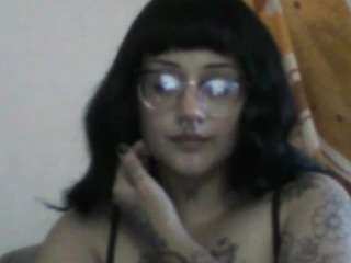 ScorpiHoee on webcam for live free nude chat now