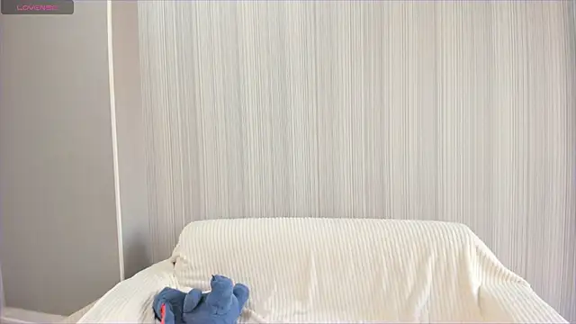 Yumiko_chan naked in live sex video chat