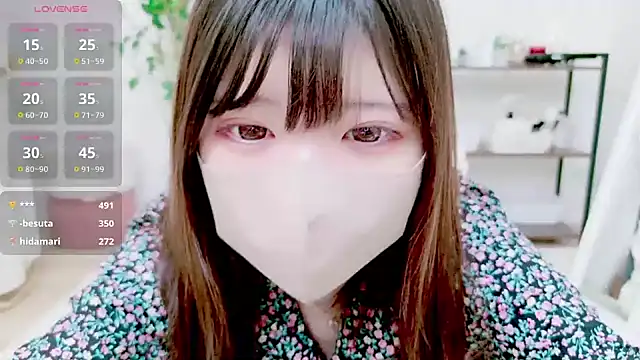 YUZUHA_5 naked in live sex video chat