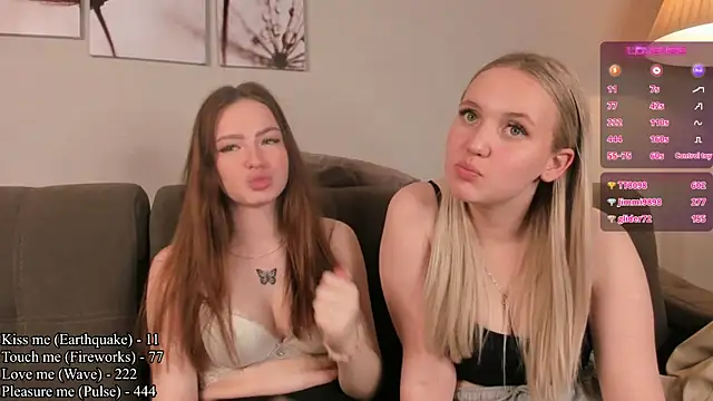 AlthenaAcuff naked in live sex video chat