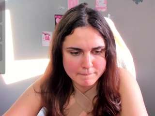 Effie-Light on webcam for live free nude chat now