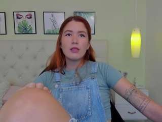 emilycutee on webcam for live free nude chat now