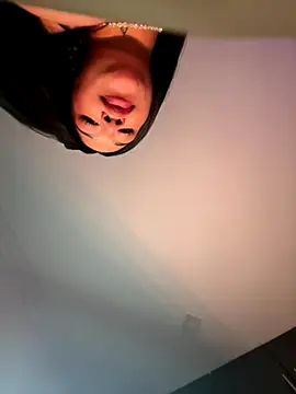 IamSashaLuv naked in live sex video chat