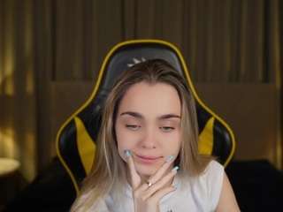 Lana7 on webcam for live free nude chat now