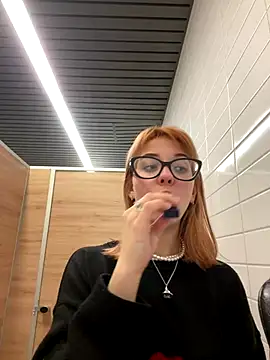 Lexy__Fox naked in live sex video chat