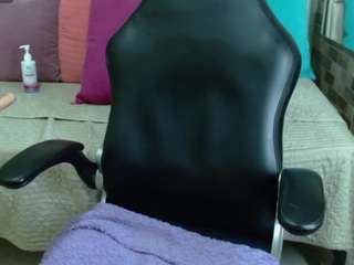 LilyBunnie on webcam for live free nude chat now