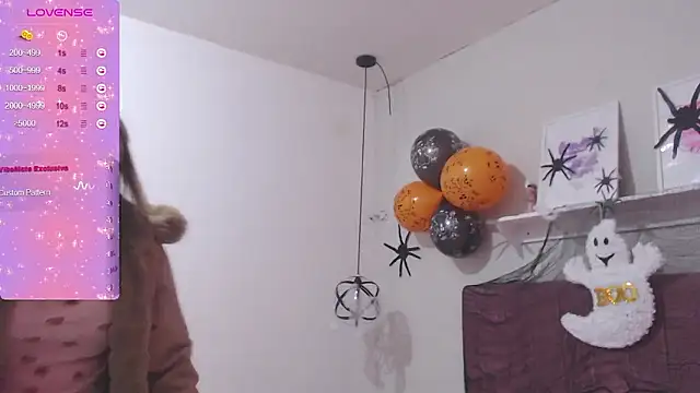 Melina-sexx naked in live sex video chat