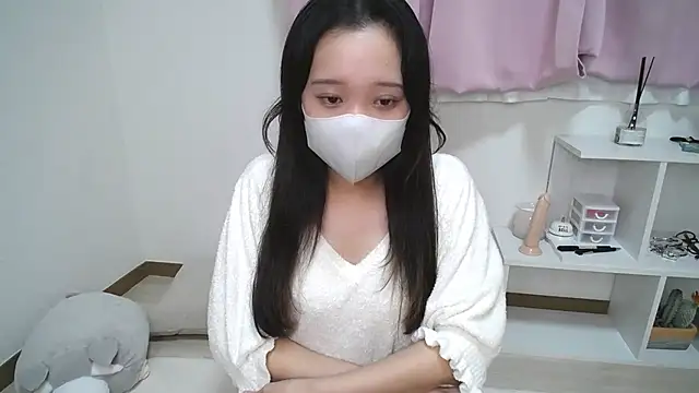 rara_9157 naked in live sex video chat