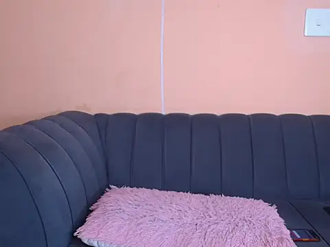Sugababiie_x naked in live sex video chat