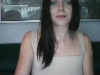 VanessaNatural on webcam for live free nude chat now