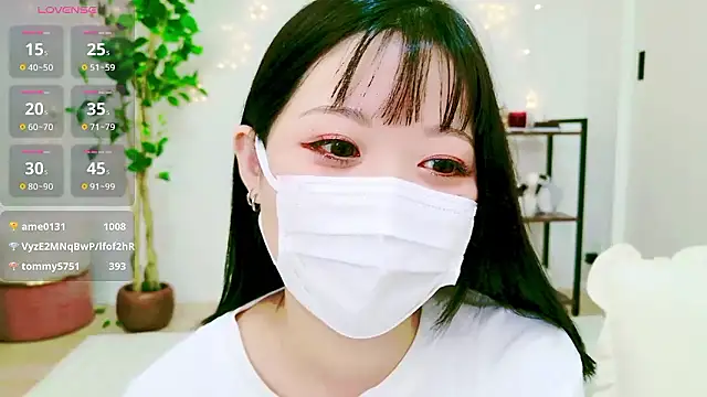 yuna_8 naked in live sex video chat