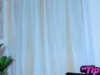 AloneHazel01 on webcam for live free nude chat now
