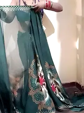 Aradhna-03 naked in live sex video chat