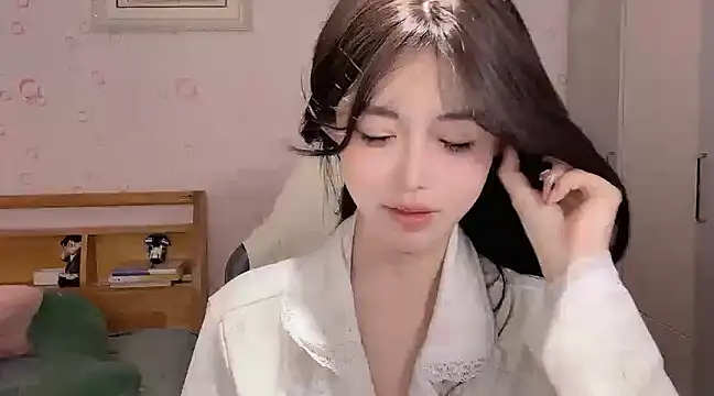 Duduludululu naked in live sex video chat