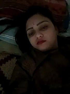 Hotmom108 naked in live sex video chat