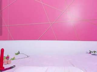 Katey-Curvy on webcam for live free nude chat now