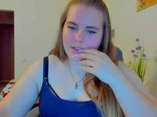 Leilia on webcam for live free nude chat now