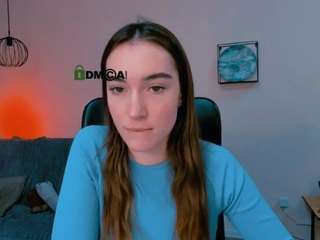 luna-berryy on webcam for live free nude chat now