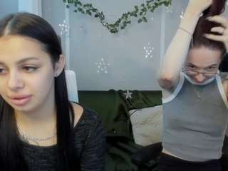 meddi-kiss11 on webcam for live free nude chat now