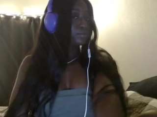 Pretty Bratt on webcam for live free nude chat now