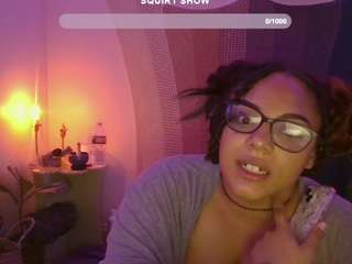 Rosiech33ks on webcam for live free nude chat now