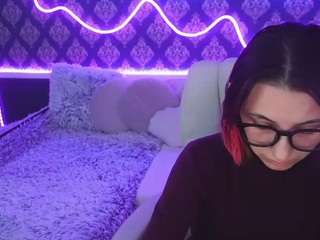 RoxyRayy on webcam for live free nude chat now