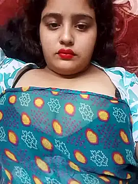 Sexy-Bebo-24 naked in live sex video chat