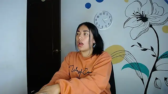 Sisi-Rose naked in live sex video chat