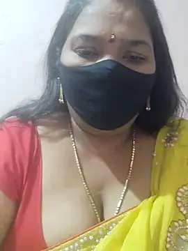 thanuja24 naked in live sex video chat