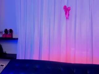 Violeta Harris on webcam for live free nude chat now
