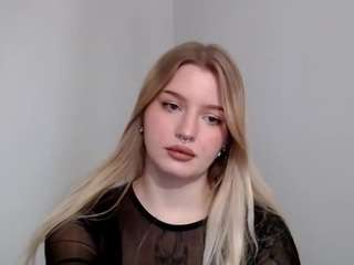 CamilaxKitty on webcam for live free nude chat now
