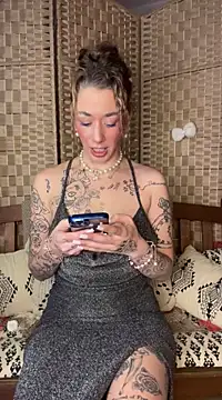 Chachou000 naked in live sex video chat