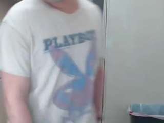 KenMasterP on webcam for live free nude chat now