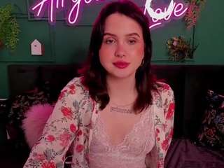 MollySunnyy on webcam for live free nude chat now