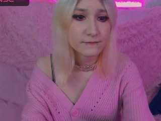 RobinKhelles on webcam for live free nude chat now