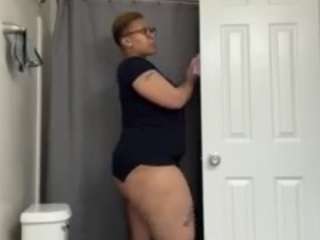 sexyhoneyredd90 on webcam for live free nude chat now