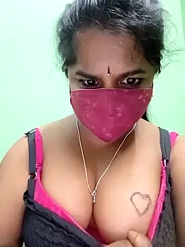 sujakutty naked in live sex video chat