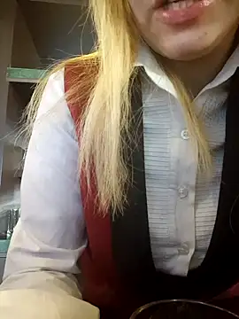 SUSELLAM1 naked in live sex video chat