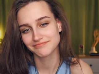 TaiteDobson on webcam for live free nude chat now