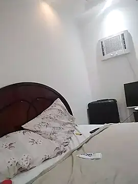 3Laura naked in live sex video chat