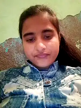 Cute-Nilam naked in live sex video chat