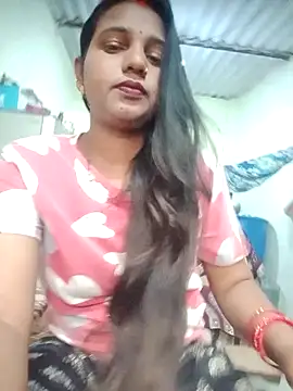 cutepari05 naked in live sex video chat
