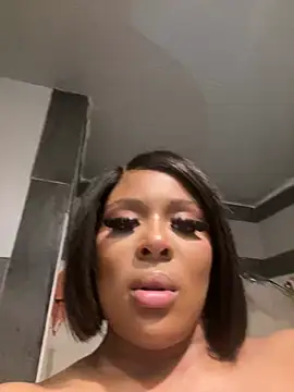 danielle333 naked in live sex video chat