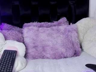 elakiut on webcam for live free nude chat now